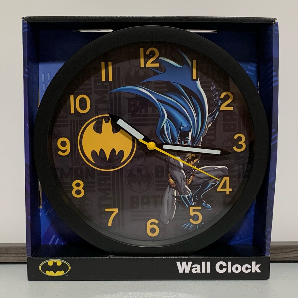 Batman Analog Wall Clock-New in Box